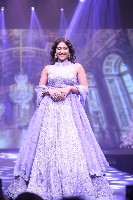 Regina Cassandra Photo Pictures